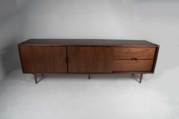 Mid-CenturyTV STAND