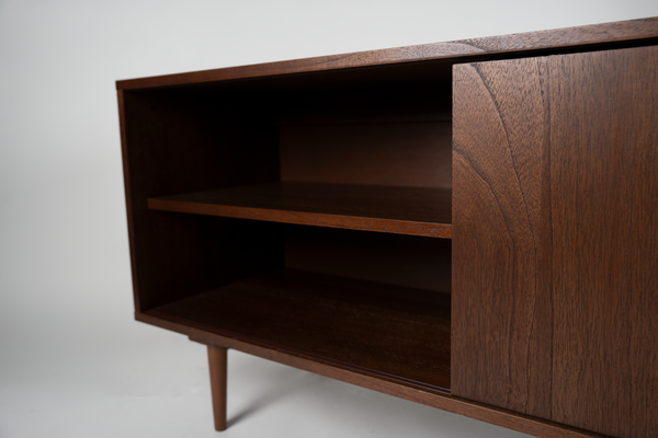 Mid-CenturyTV STAND